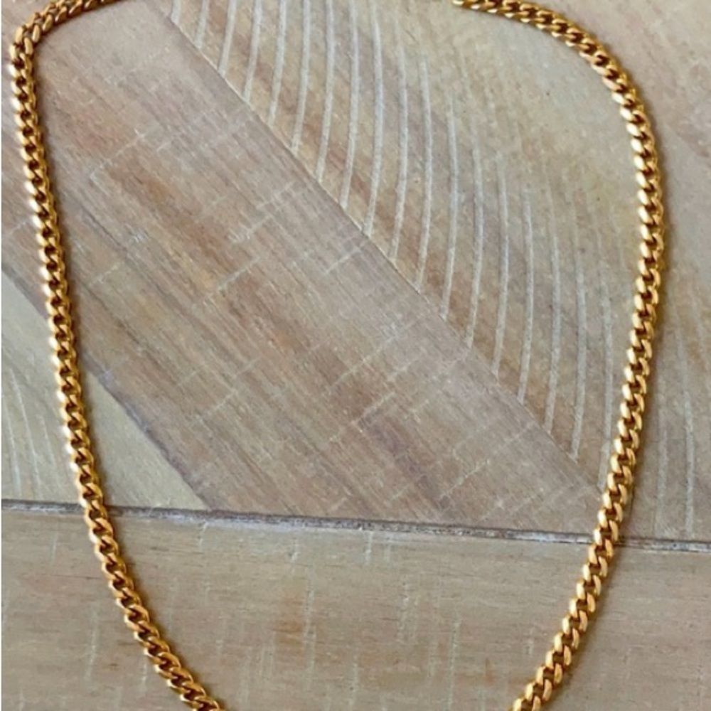 Gold Cuban link chain